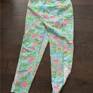 Lilly Pulitzer Disney leggings!
